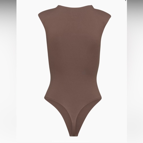 ARITZIA Babaton Rich Mocha Brown Set - Picture 8 of 8